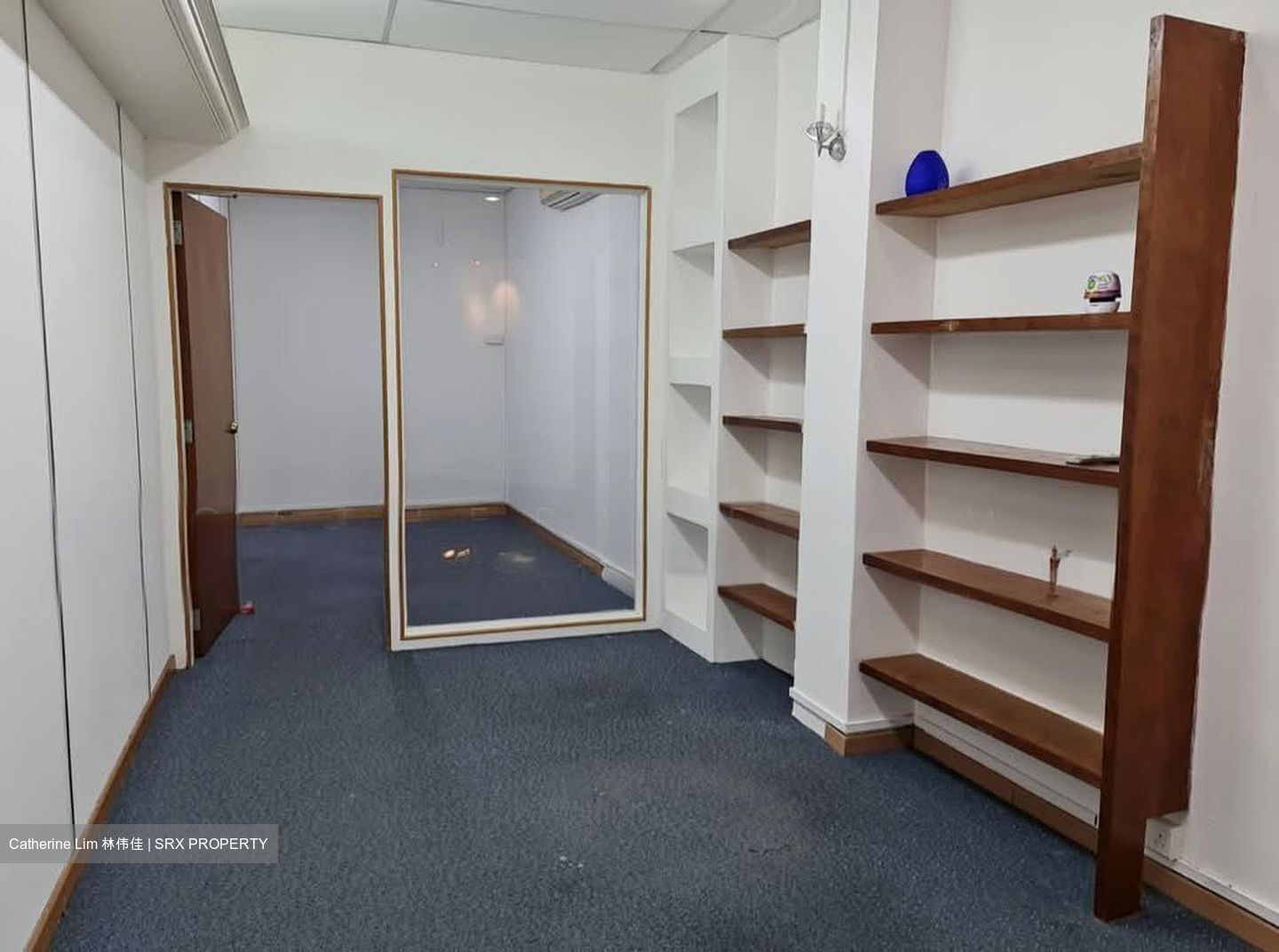Oriental Venture Building (D14), Office #568021411